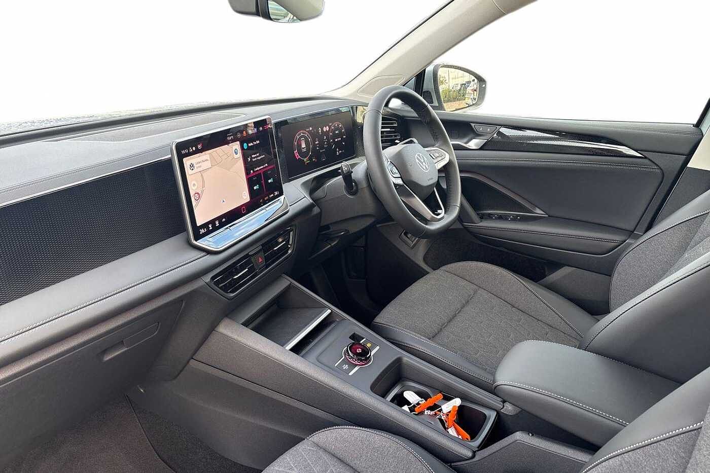 Used Volkswagen Tiguan 2025 for sale - 76500855: Photo 2