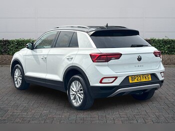 Used Volkswagen T-Roc 2023 for sale - 78449622: Photo