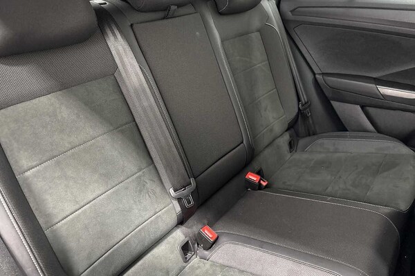Used Volkswagen T-Roc 2024 for sale - 75590486: Photo 9