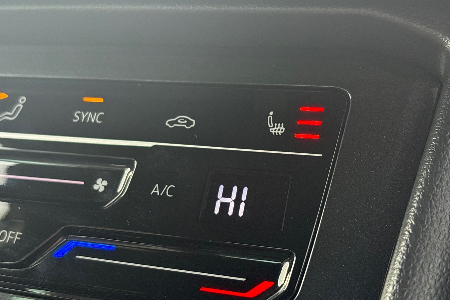 Used Volkswagen Tiguan 2023 for sale - 76800392: Photo 15