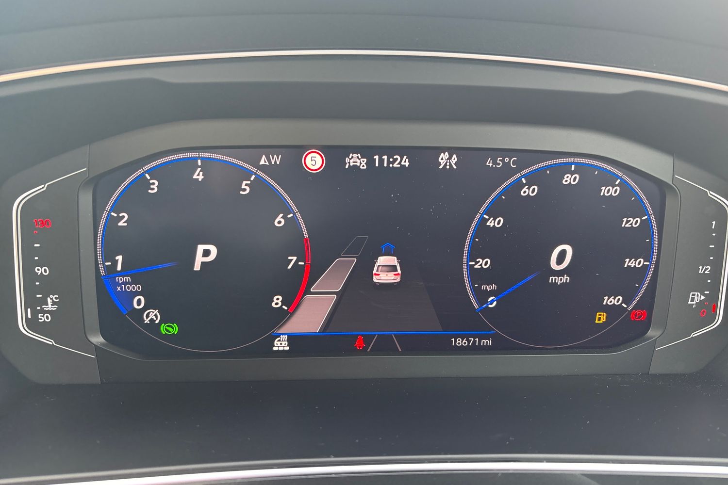 Used Volkswagen Tiguan 2023 for sale - 76800392: Photo 17