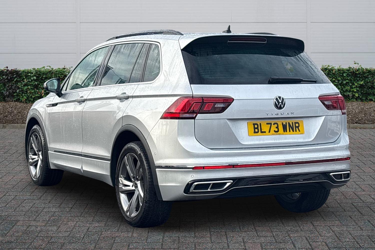 Used Volkswagen Tiguan 2023 for sale - 76800392: Photo 2