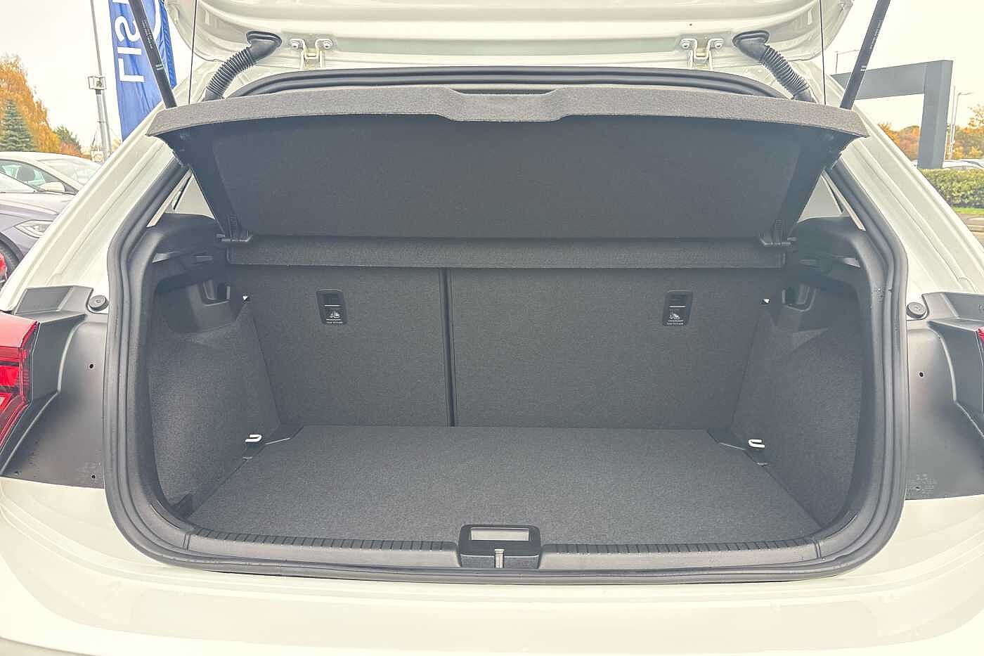 Used Volkswagen Polo 2024 for sale - 76202323: Photo 12