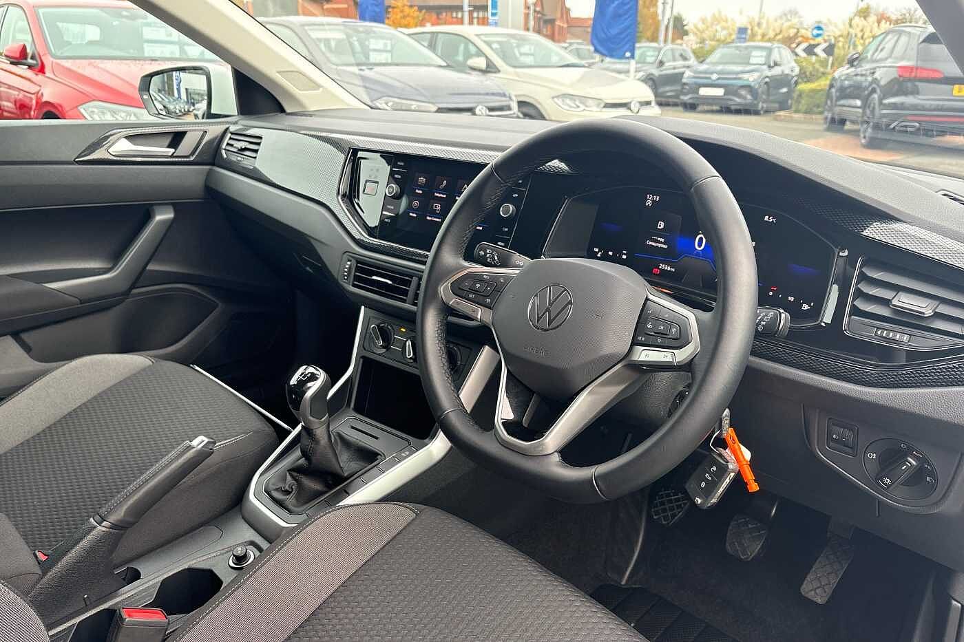 Used Volkswagen Polo 2024 for sale - 76202323: Photo 6