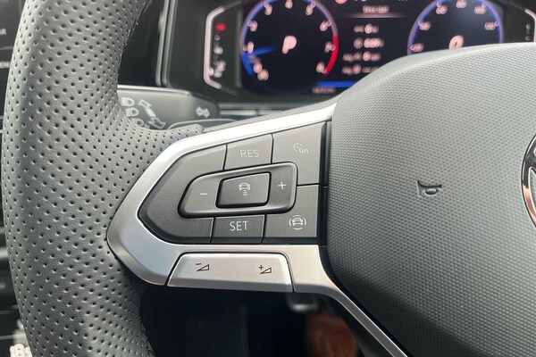Used Volkswagen T-Roc 2025 for sale - 74876614: Photo 17
