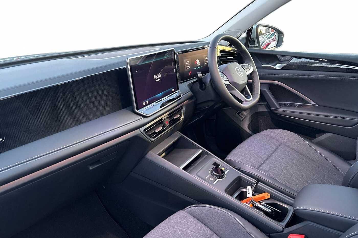 Used Volkswagen Tiguan 2025 for sale - 77124511: Photo 2