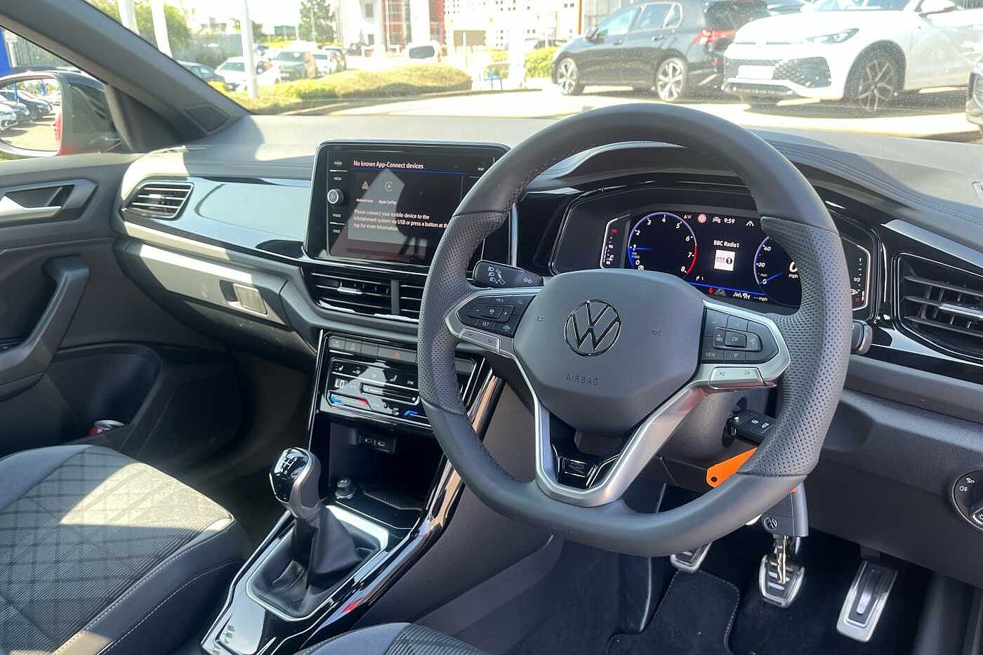 Used Volkswagen T-Roc 2025 for sale - 76261138: Photo 6