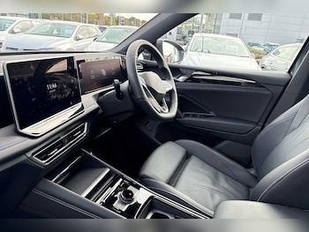 Used Volkswagen Tiguan 2025 for sale - 76003197: Photo 2
