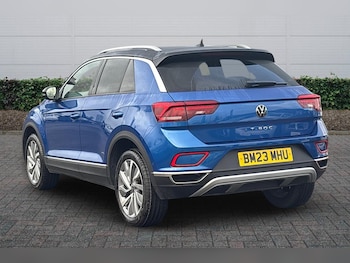 Used Volkswagen T-Roc 2023 for sale - 76670974: Photo