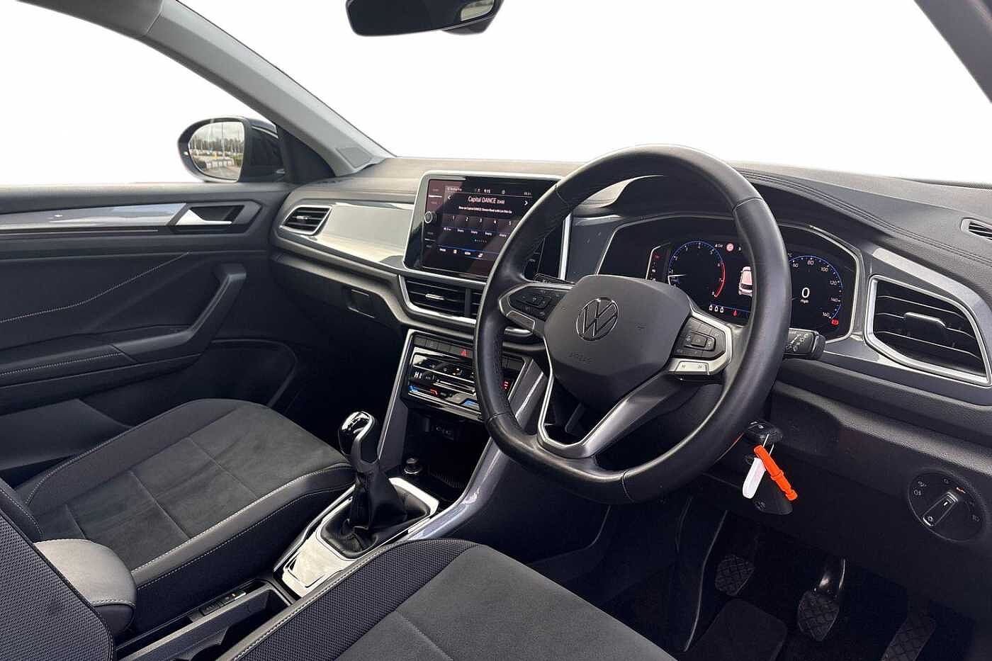 Used Volkswagen T-Roc 2023 for sale - 76670974: Photo 6