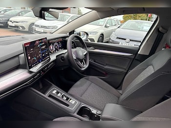 Used Volkswagen Golf 2025 for sale - 76248477: Photo