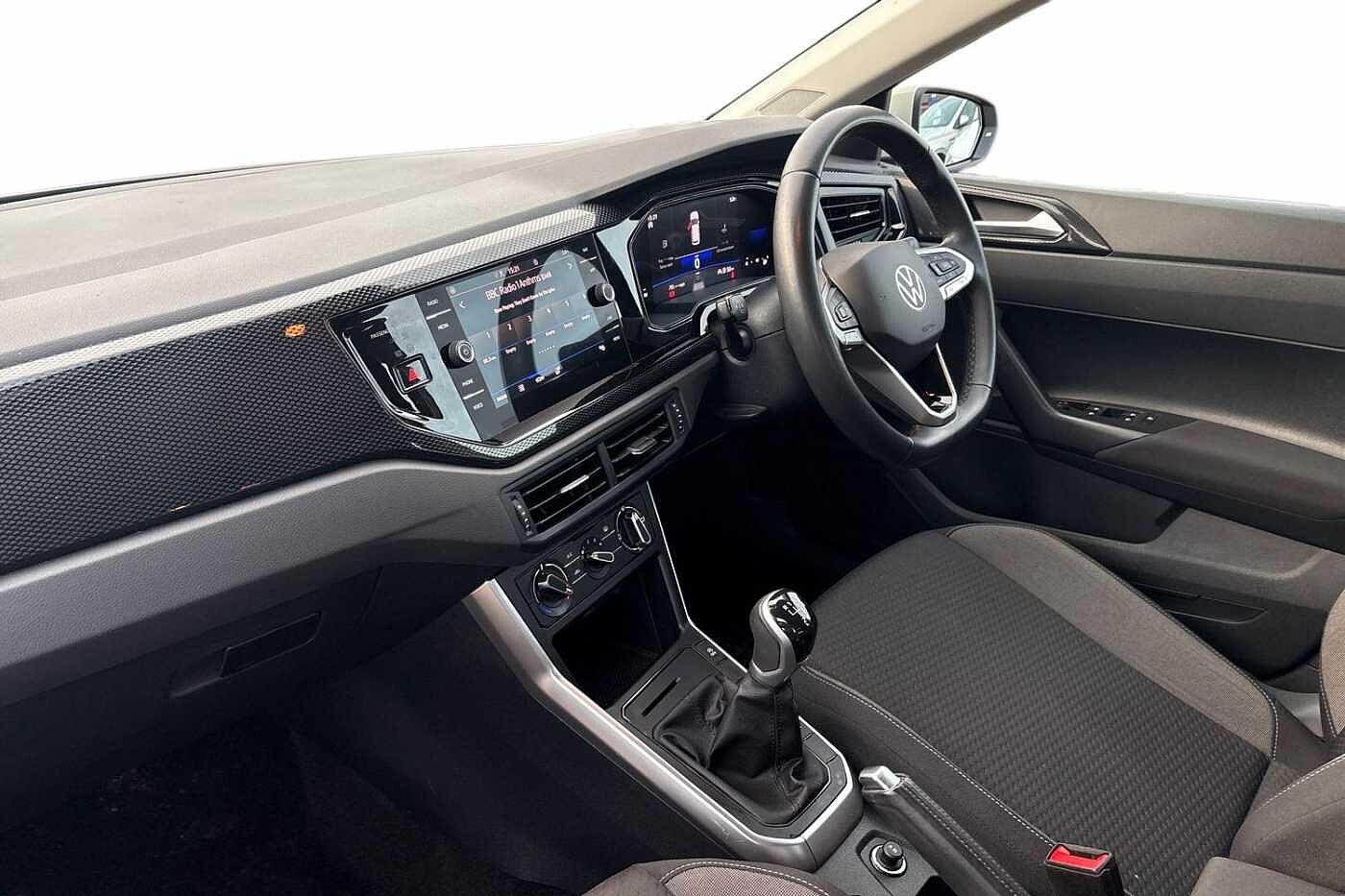 Used Volkswagen Polo 2023 for sale - 77332540: Photo 2