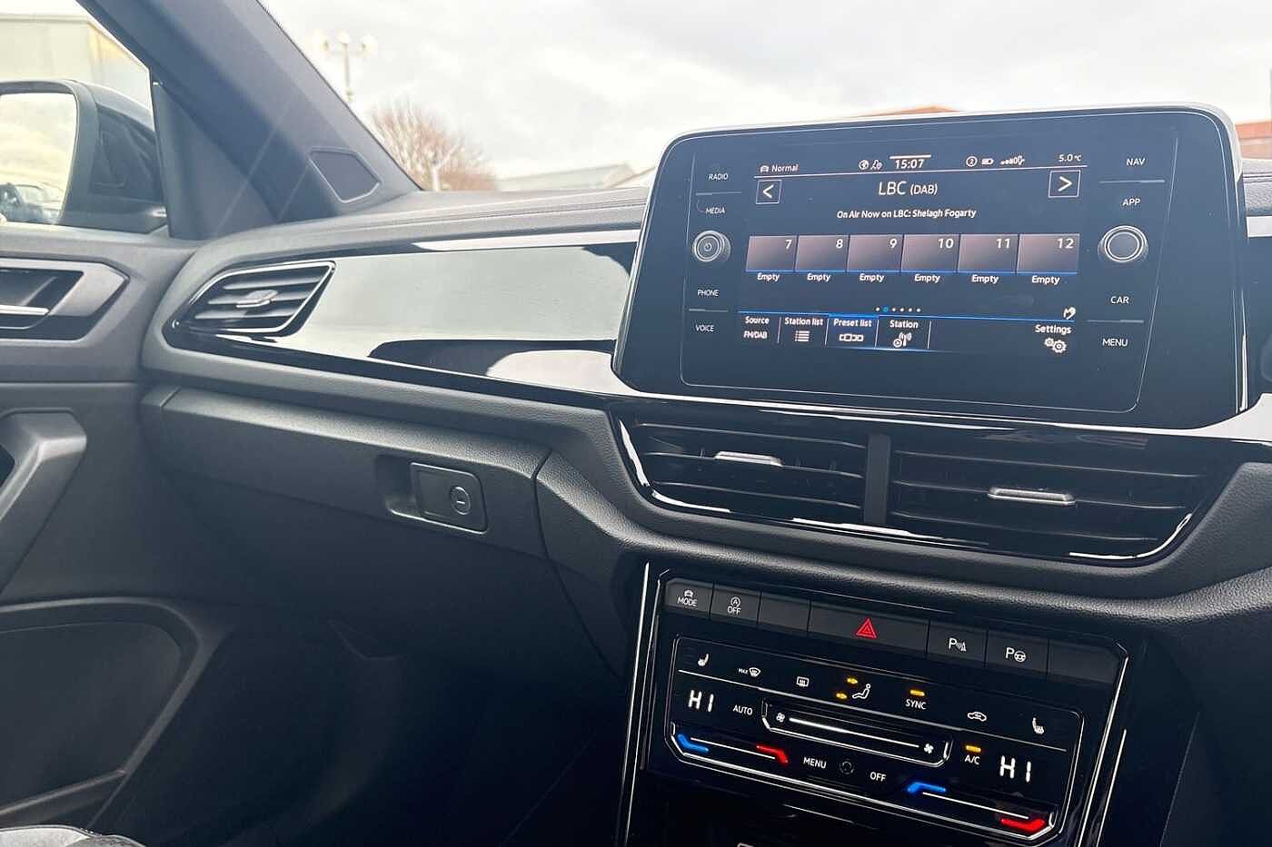 Used Volkswagen T-Roc 2025 for sale - 76837743: Photo 12