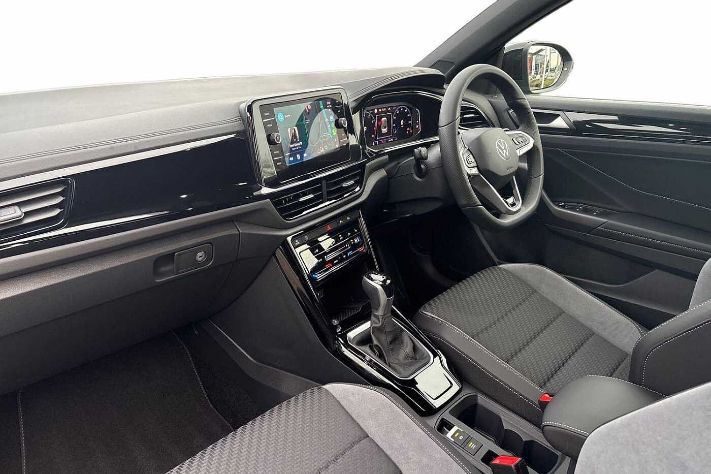 Used Volkswagen T-Roc 2025 for sale - 76837743: Photo 2