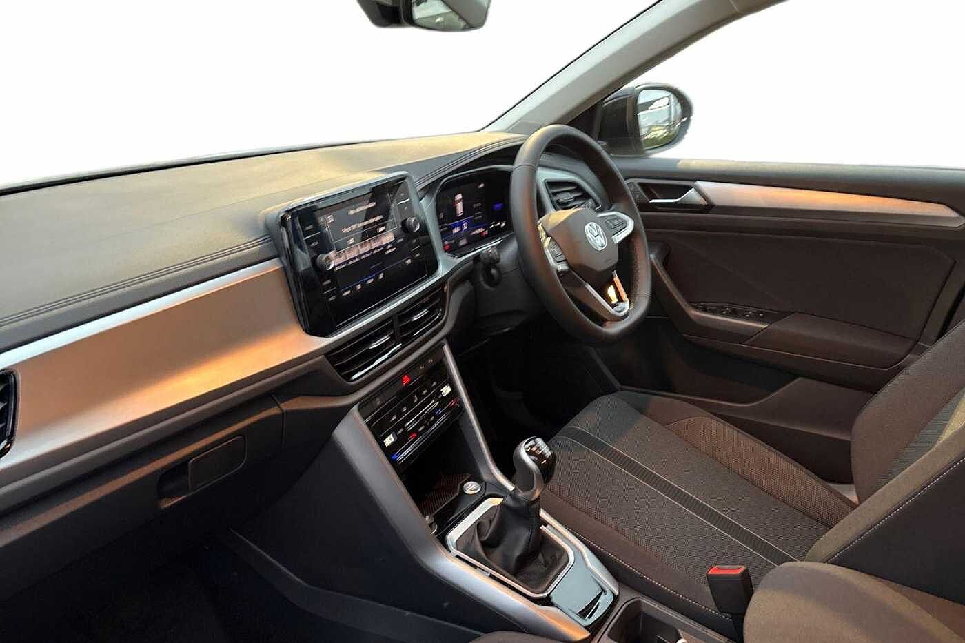 Used Volkswagen T-Roc 2025 for sale - 76837707: Photo 2