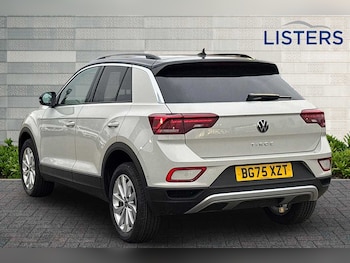 Used Volkswagen T-Roc 2025 for sale - 76837707: Photo