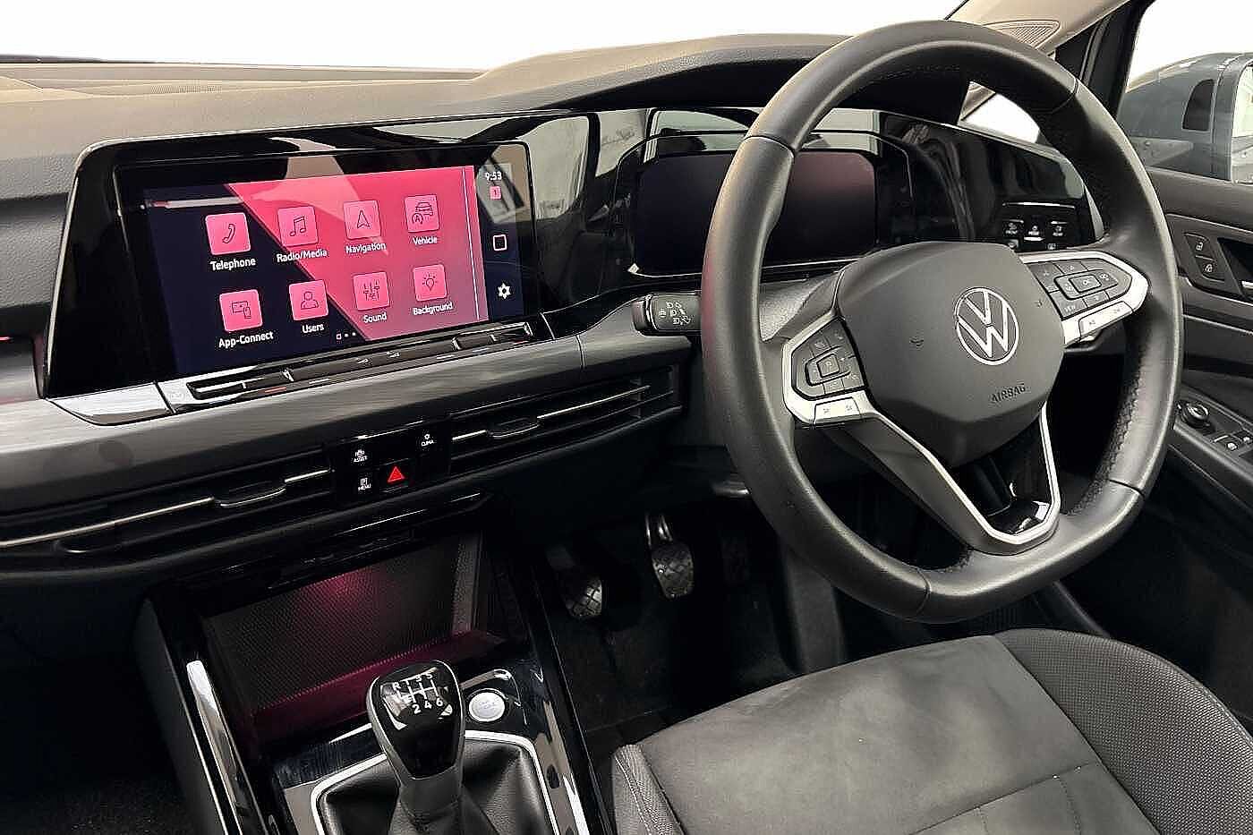 Used Volkswagen Golf 2024 for sale - 75979477: Photo 2