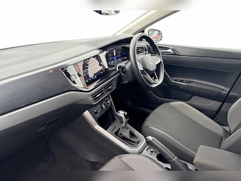 Used Volkswagen Polo 2023 for sale - 77030943: Photo