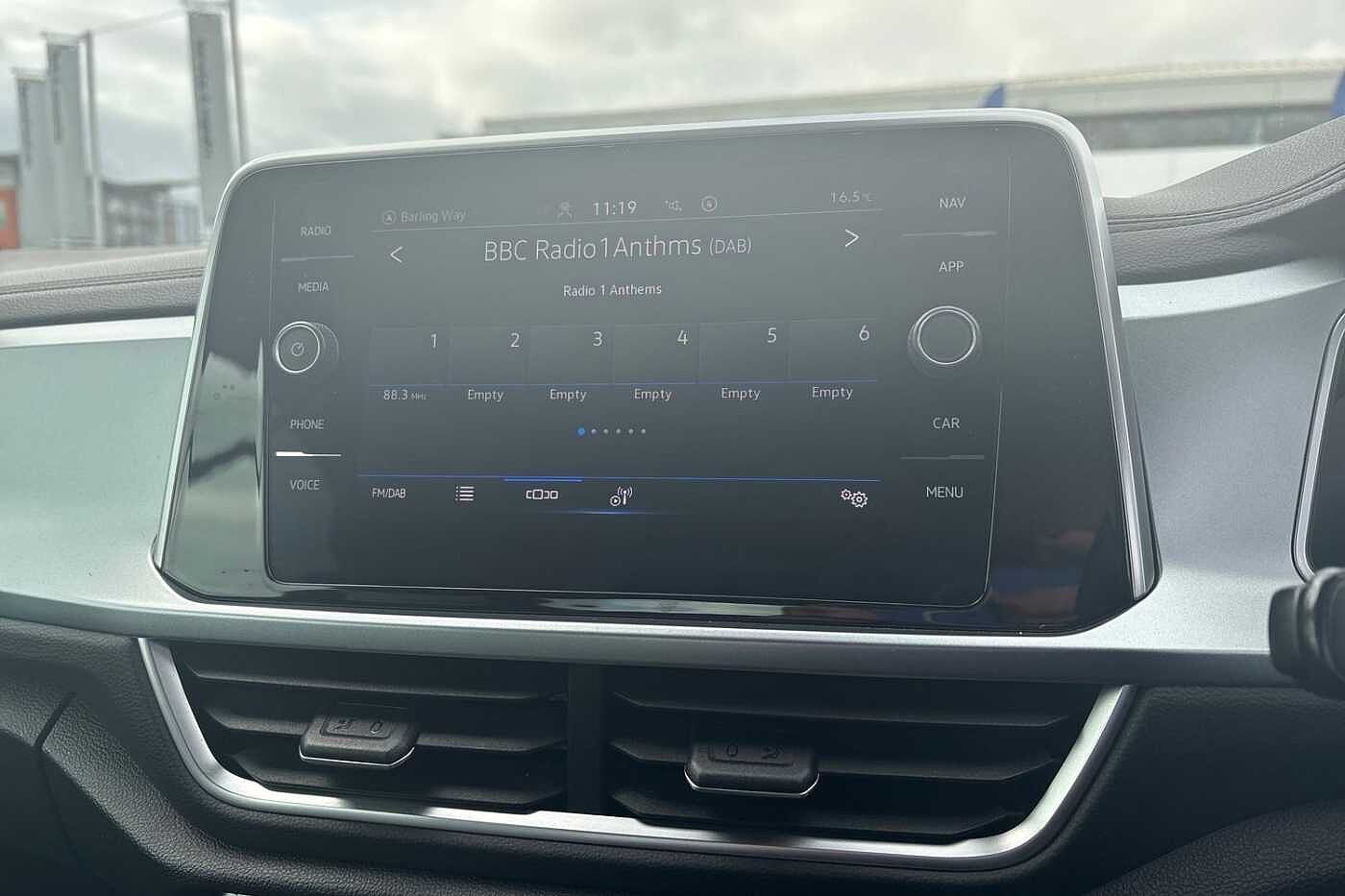 Used Volkswagen T-Roc 2022 for sale - 76419901: Photo 12