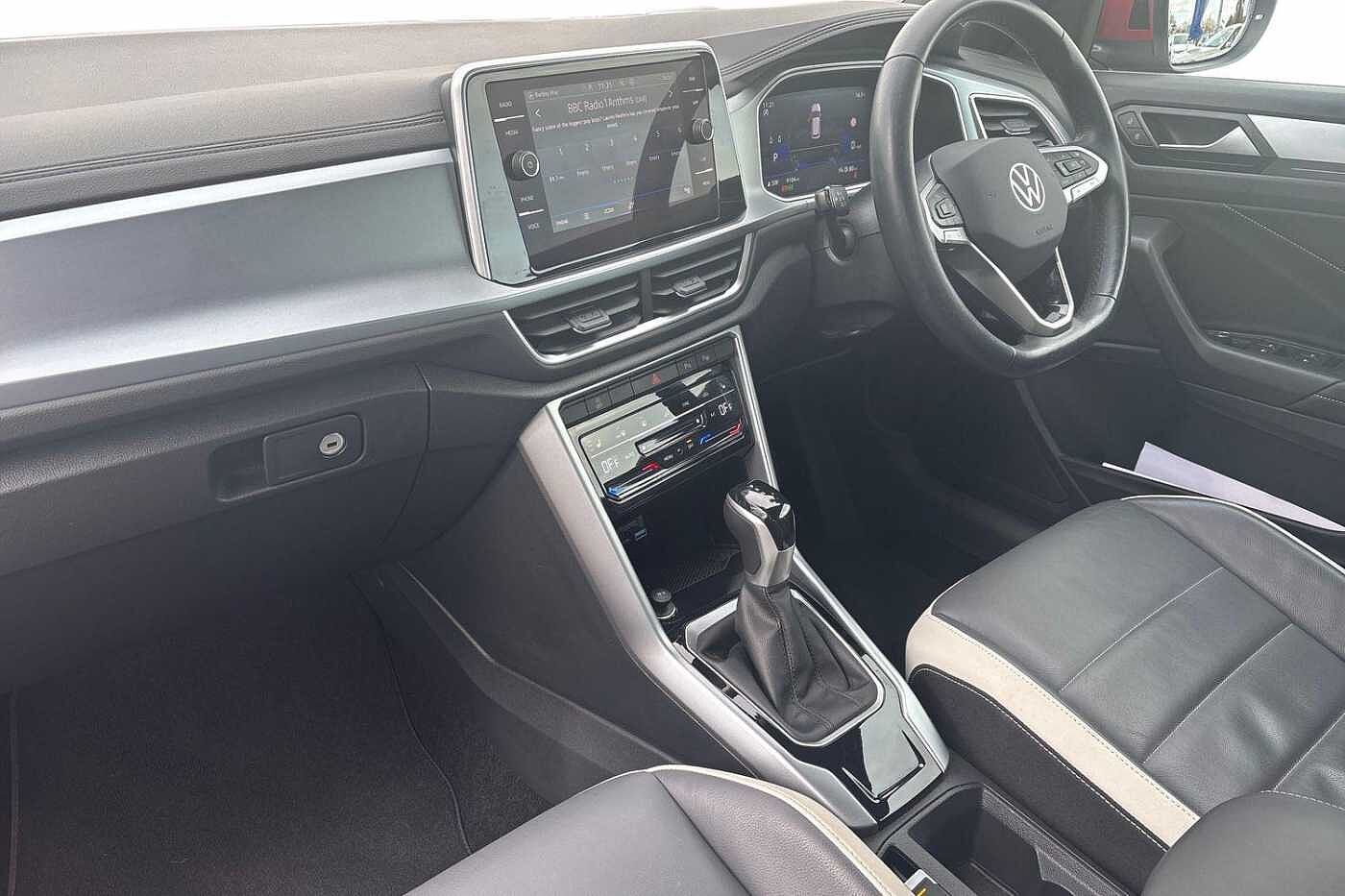 Used Volkswagen T-Roc 2022 for sale - 76419901: Photo 2