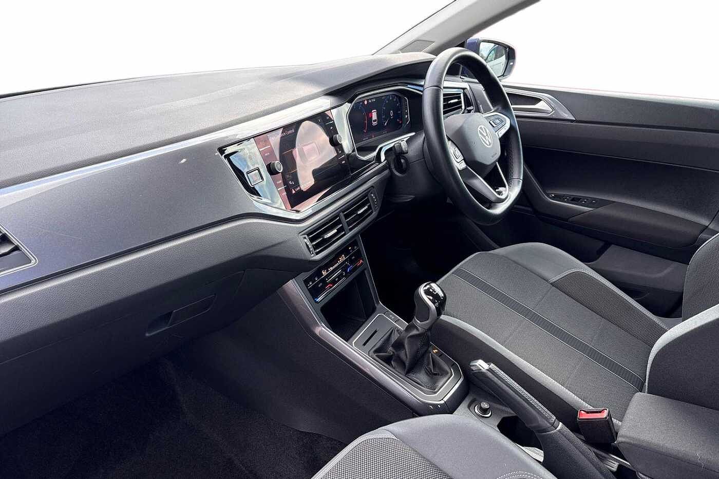 Used Volkswagen Polo 2024 for sale - 77647541: Photo 2