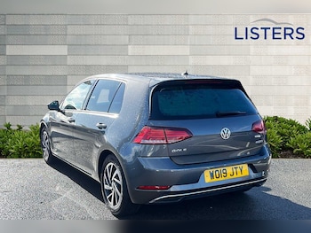 Used Volkswagen Golf 2019 for sale - 75916456: Photo