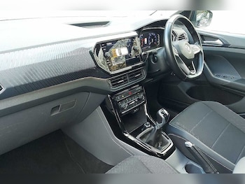 Used Volkswagen T-Cross 2019 for sale - 77725203: Photo