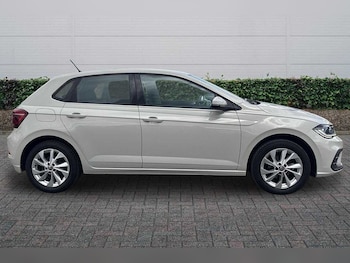 Used Volkswagen Polo 2023 for sale - 79039772: Photo