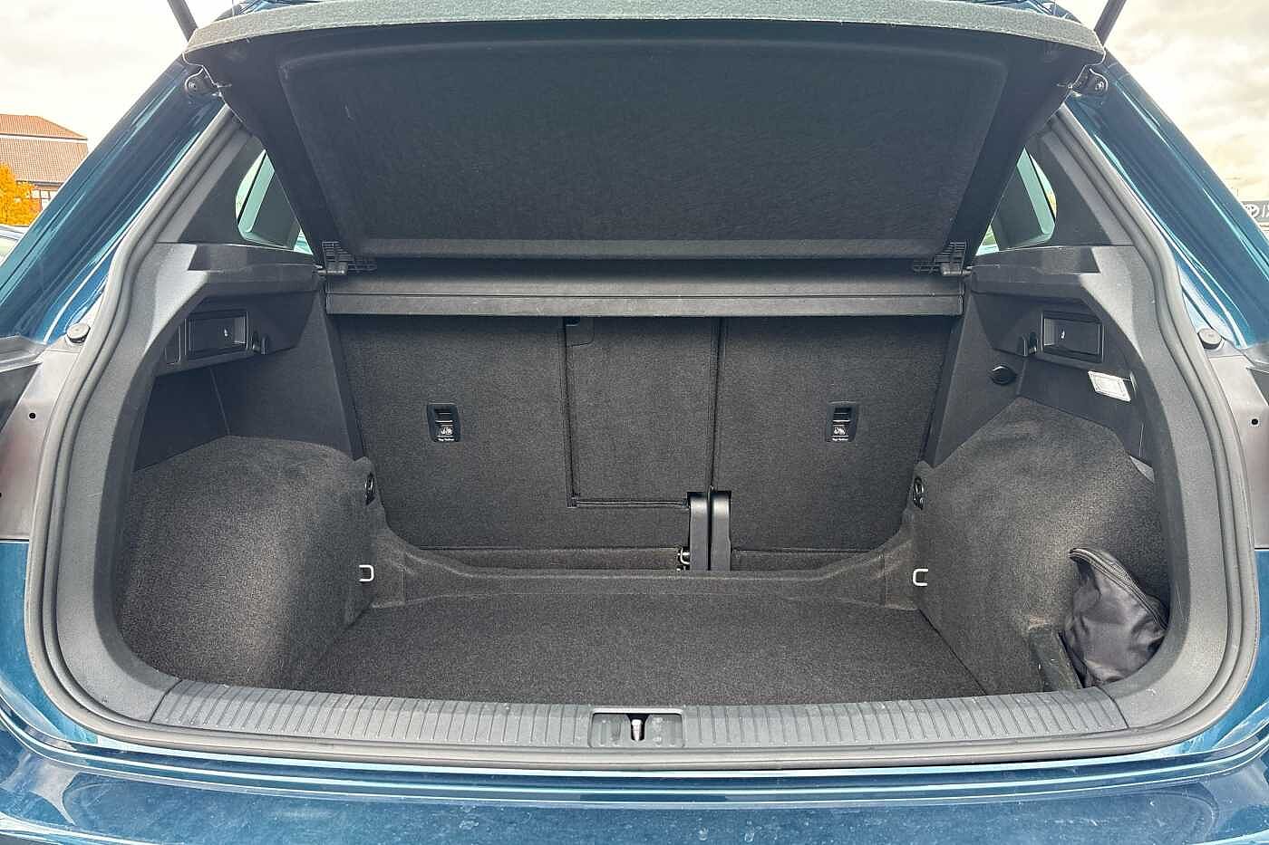 Used Volkswagen Tiguan 2023 for sale - 76372359: Photo 12