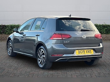 Used Volkswagen Golf 2019 for sale - 77994835: Photo