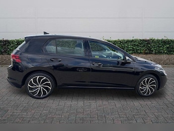 Used Volkswagen Golf 2023 for sale - 78966986: Photo