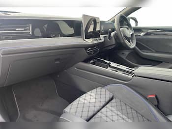 Used Volkswagen Passat 2026 for sale - 79449239: Photo
