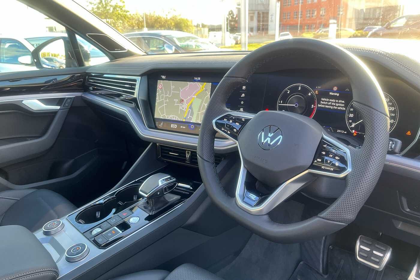 Used Volkswagen Touareg 2023 for sale - 76003199: Photo 6