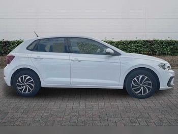 Used Volkswagen Polo 2024 for sale - 79375458: Photo