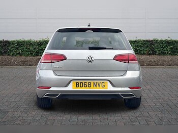 Used Volkswagen Golf 2018 for sale - 76486656: Photo