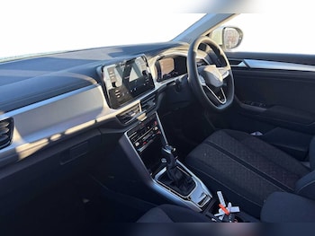 Used Volkswagen T-Roc 2025 for sale - 76837764: Photo