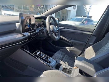 Used Volkswagen Golf 2025 for sale - 75929386: Photo