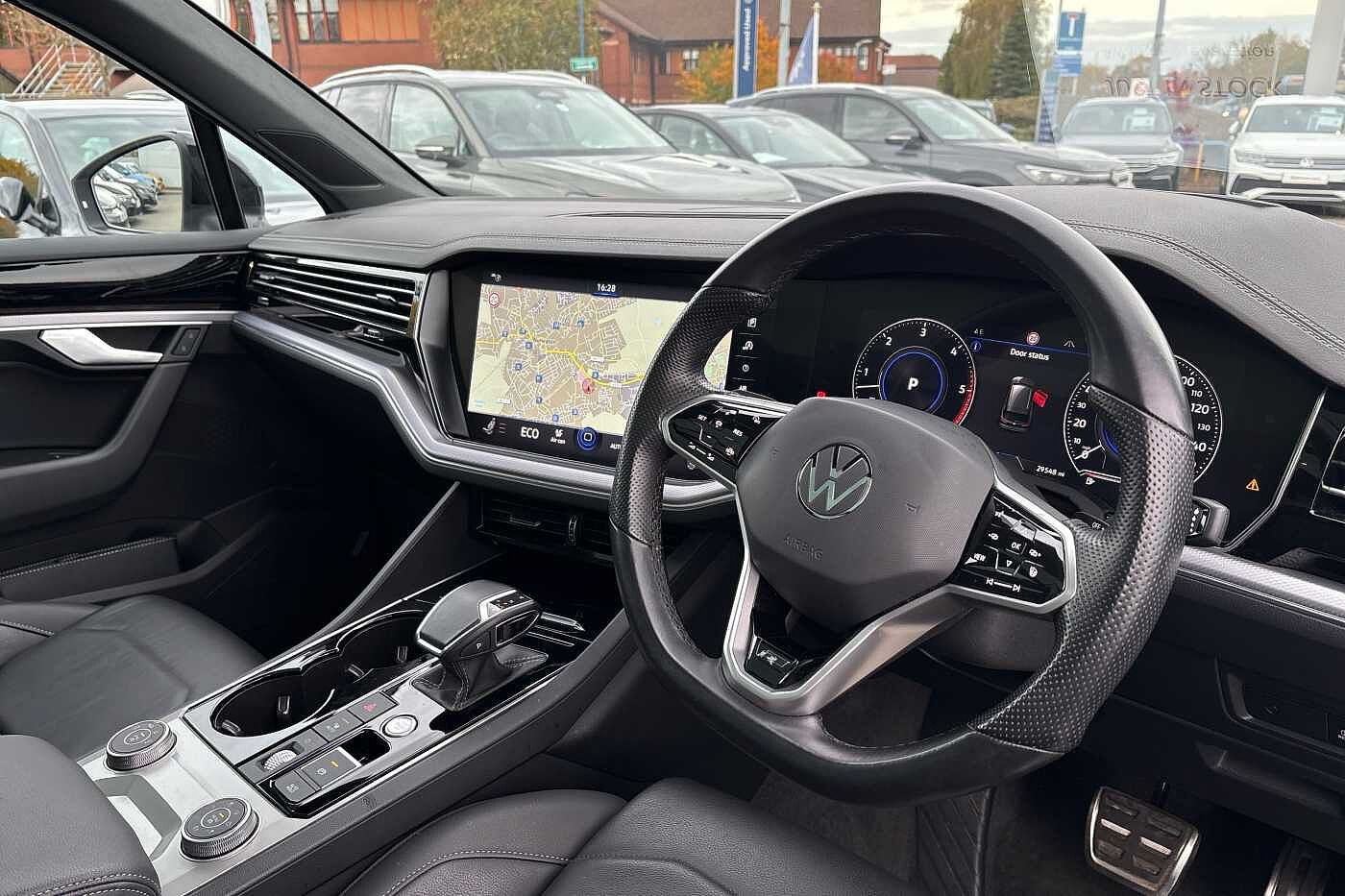 Used Volkswagen Touareg 2021 for sale - 76309336: Photo 6
