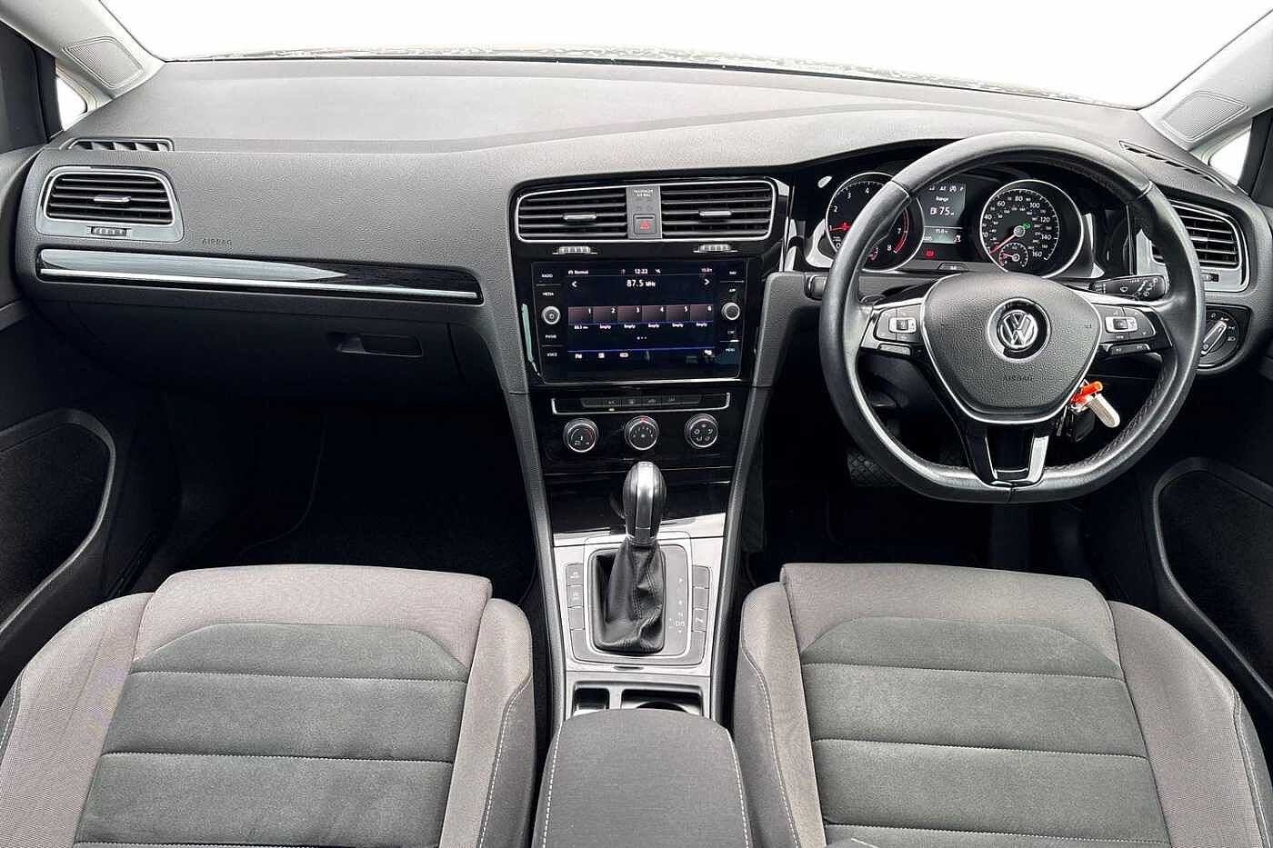 Used Volkswagen Golf 2018 for sale - 77372495: Photo 9