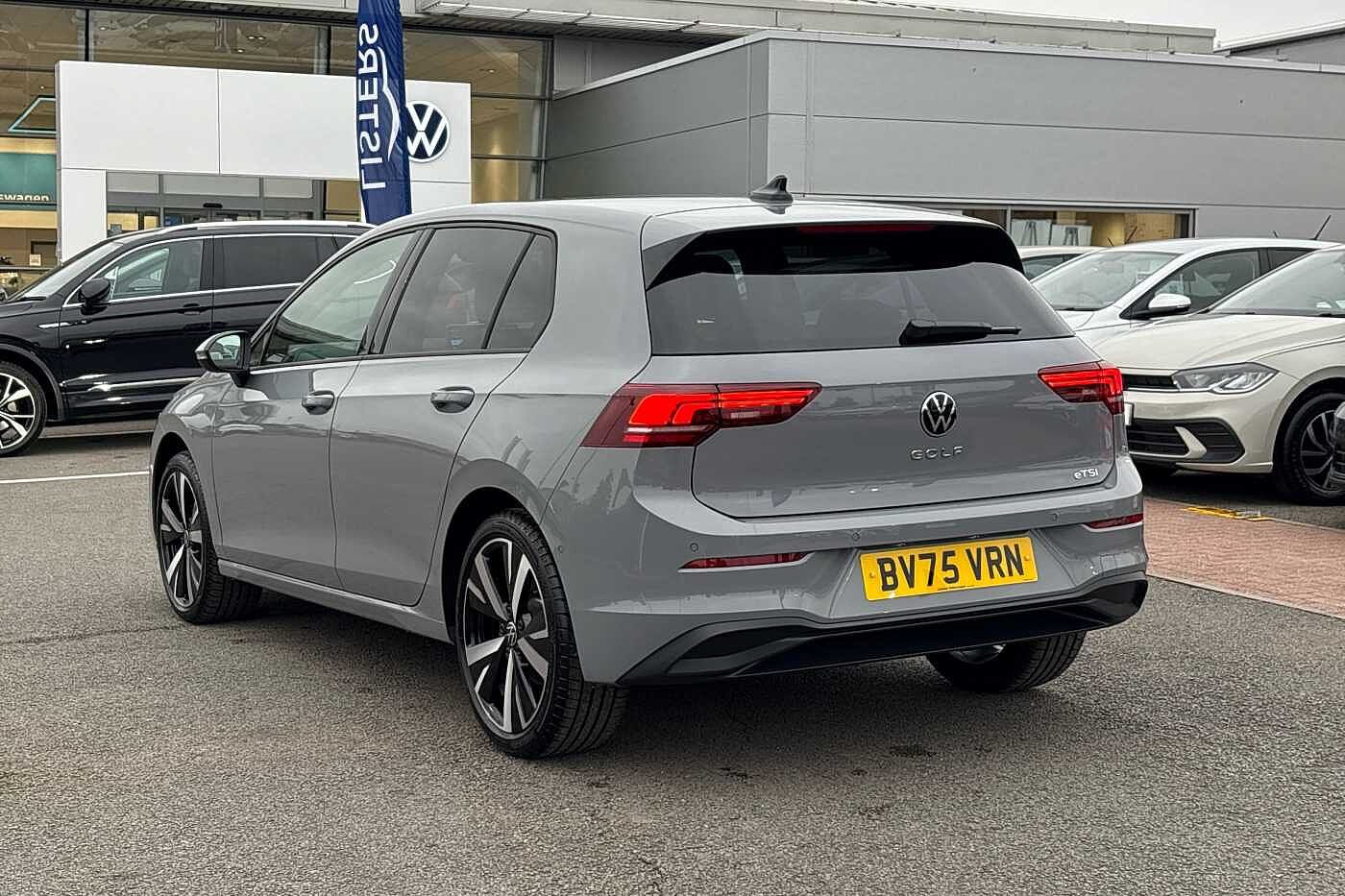 Used Volkswagen Golf 2025 for sale - 76248490: Photo 3