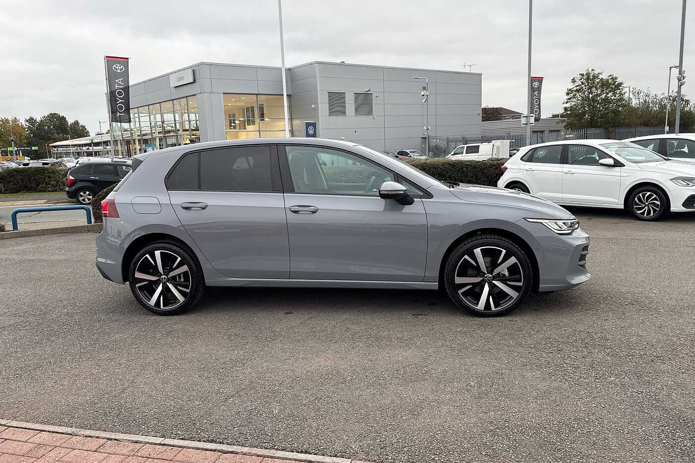 Used Volkswagen Golf 2025 for sale - 76248490: Photo 4