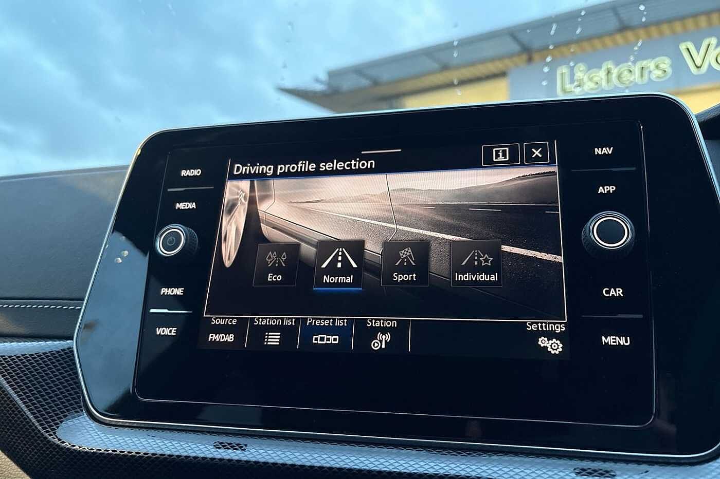 Used Volkswagen T-Cross 2025 for sale - 76837733: Photo 15