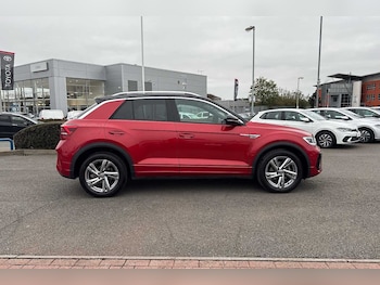 Used Volkswagen T-Roc 2023 for sale - 76095641: Photo