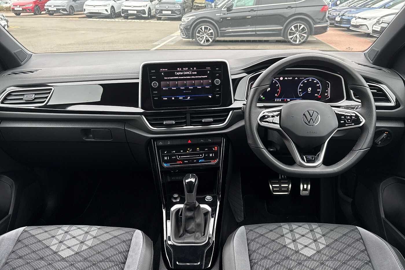 Used Volkswagen T-Roc 2023 for sale - 76095641: Photo 8