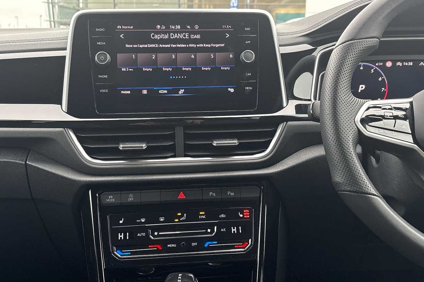 Used Volkswagen T-Roc 2023 for sale - 76095641: Photo 9