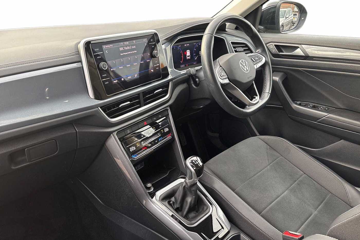 Used Volkswagen T-Roc 2022 for sale - 76474545: Photo 2