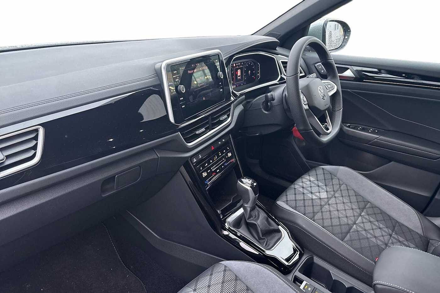 Used Volkswagen T-Roc 2025 for sale - 77145349: Photo 2