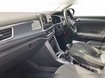 Used Volkswagen T-Roc 2022 for sale - 79350248: Photo