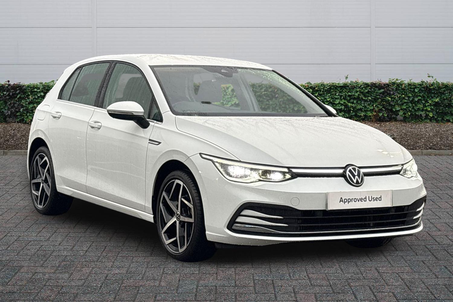 Used Volkswagen Golf 2023 for sale - 76800447: Photo 1