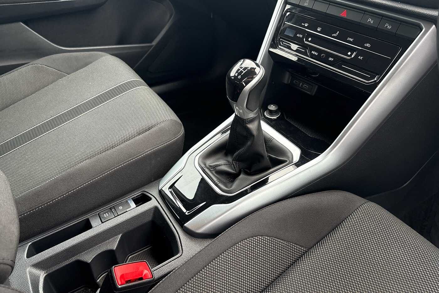 Used Volkswagen T-Roc 2022 for sale - 76551795: Photo 10